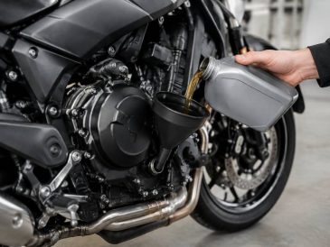 10w50 moto : comment choisir une huile adaptée à votre moteur