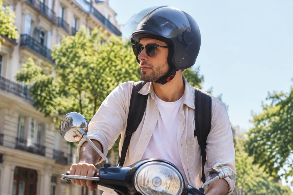 Casque moto jet HJC : quel modèle choisir pour la ville et les trajets estivaux